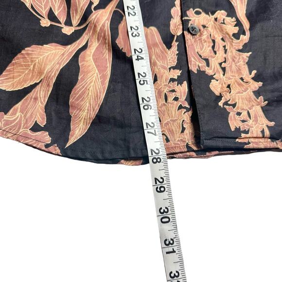 Cuidado Con el Perro | Men | Dark Contrast Floral Leaf Button Up Shirt | Medium - Picture 4 of 7